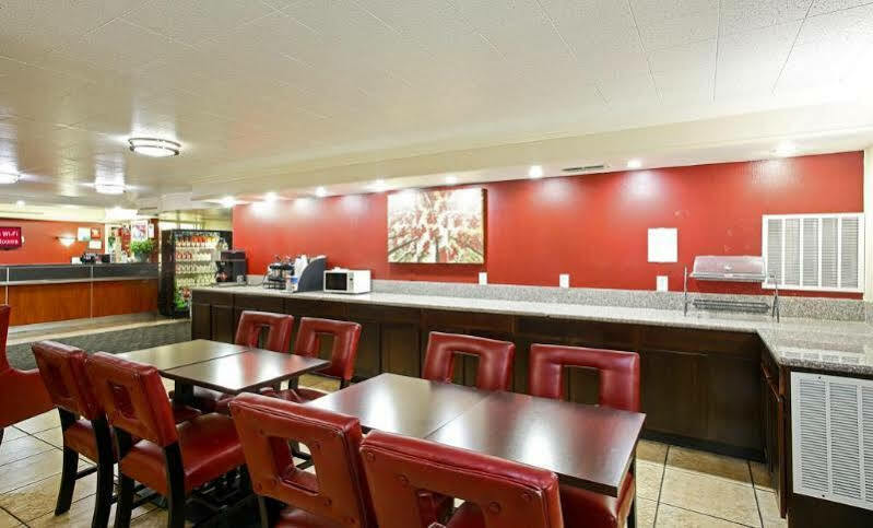 Red Roof Inn North Dallas - Park Central Exterior photo